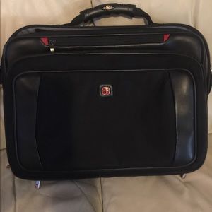 17” Wenger Laptop Brief Bag